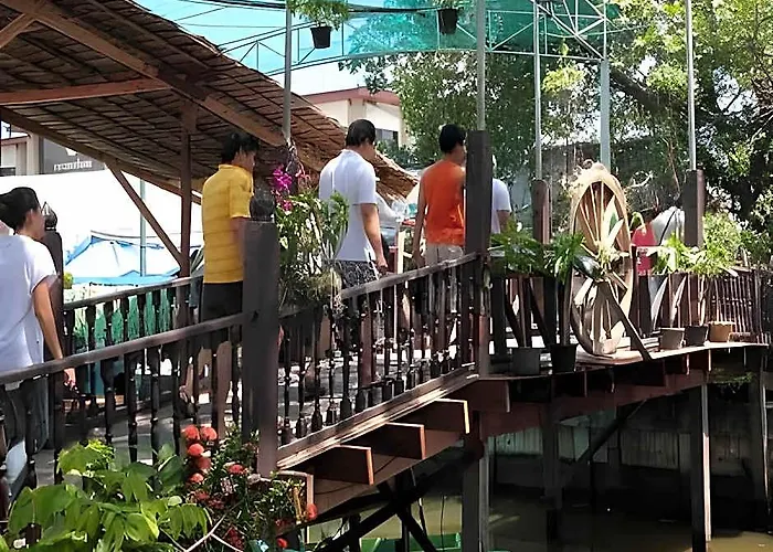 Phuengnang *